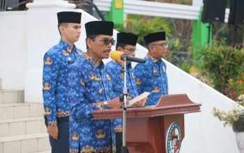 Apel Bersama Awal Tahun 2023, Bupati Safaruddin Serahkan 362 SK PNS Formasi 2019